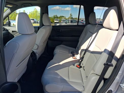 Used 2023 Honda Passport EX-L image 18