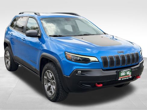 Used 2020 Jeep Cherokee Trailhawk w/ Comfort/Convenience Group AWD/4WD image 3