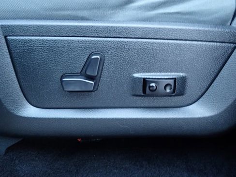 Used 2016 RAM 1500 Big Horn image 11