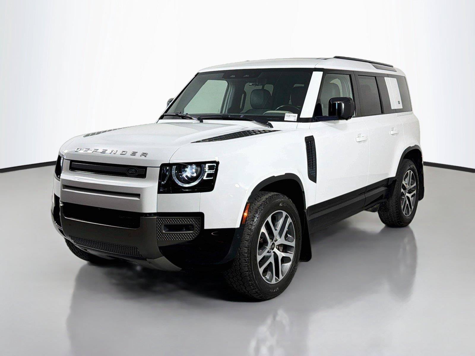 Used 2022 Land Rover Defender 110 X-Dynamic SE AWD/4WD image 1