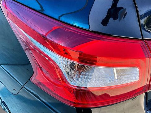 Used 2019 Nissan Sentra S FWD image 29