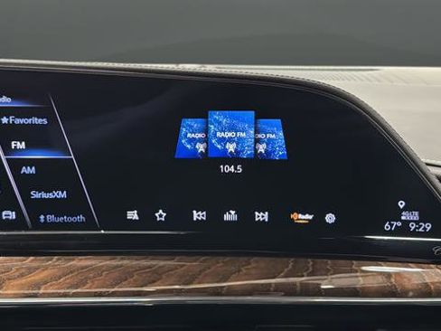Used 2022 Cadillac Escalade Sport Platinum w/ LPO, ONYX Package AWD/4WD image 30