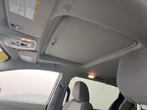 Certified 2021 Toyota Sienna LE image 8