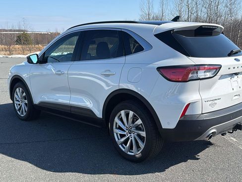 Used 2022 Ford Escape Titanium w/ Titanium Elite Package image 10