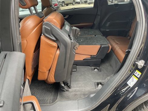 Used 2017 Audi Q7 3.0T Prestige w/ Prestige Package AWD/4WD image 26