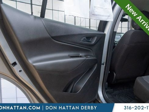 Used 2024 Chevrolet Equinox LT w/ LPO, Floor Liner Package FWD image 18