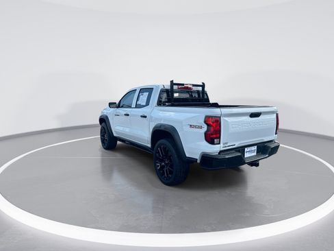 Used 2024 Chevrolet Colorado Trail Boss w/ Technology Package AWD/4WD image 7