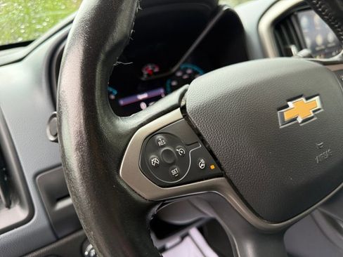 Used 2021 Chevrolet Colorado Z71 AWD/4WD image 19
