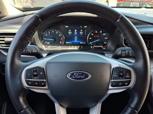 Certified 2023 Ford Explorer XLT w/ Equipment Group 202A AWD/4WD image 20