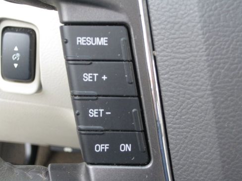 Used 2011 Ford Taurus SEL w/ 201A Rapid Spec Order Code image 16