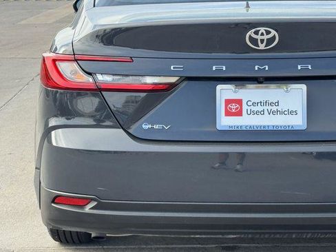 Certified 2025 Toyota Camry LE FWD image 10