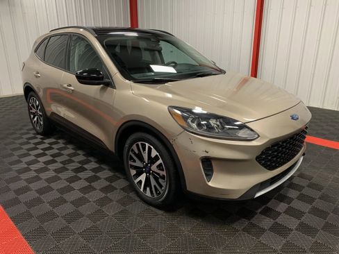 Used 2020 Ford Escape SE Sport image 5
