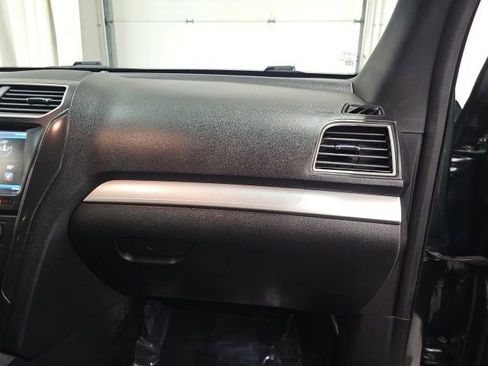 Used 2016 Ford Explorer XLT w/ Equipment Group 202A image 40