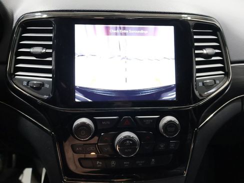 Used 2020 Jeep Grand Cherokee Limited X image 29