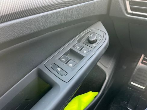 New 2026 Volkswagen Golf image 21