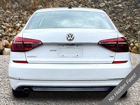 Used 2017 Volkswagen Passat 1.8T R-Line FWD image 3