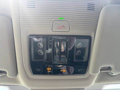 Used 2024 Volkswagen Atlas SEL Premium R-Line AWD/4WD image 7