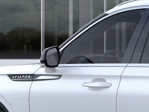 New 2026 Lincoln Aviator AWD image 20