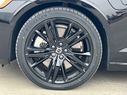 Used 2022 Volvo S60 T8 R-Design w/ Advanced Package image 26