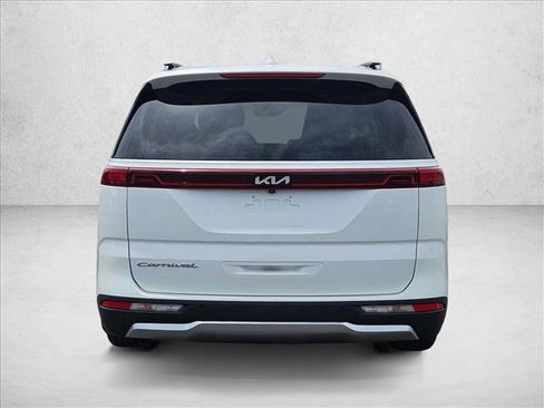 Used 2022 Kia Carnival SX Prestige FWD image 6