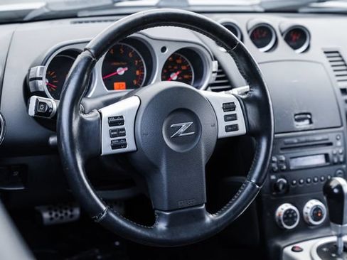 Used 2007 Nissan 350Z Enthusiast w/ Cargo Convenience Pkg RWD image 7
