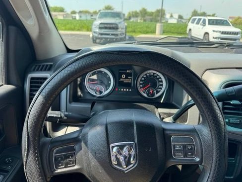 Used 2018 RAM 2500 Tradesman w/ Chrome Appearance Group AWD/4WD image 17