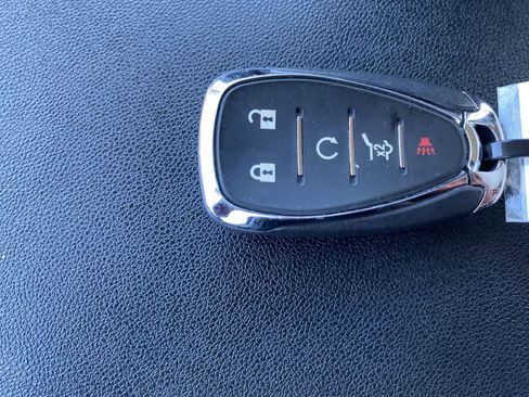 Used 2024 Chevrolet Equinox LT image 36