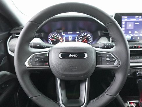 New 2026 Jeep Compass Latitude image 13