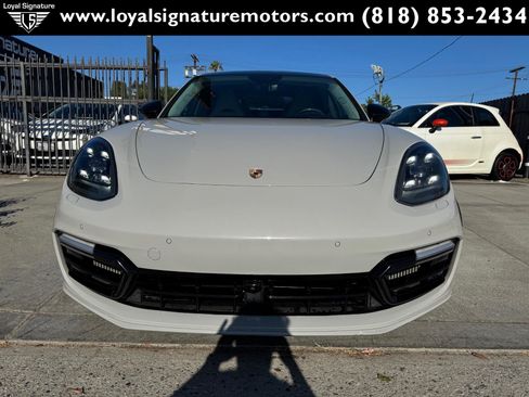 Used 2017 Porsche Panamera Turbo image 2