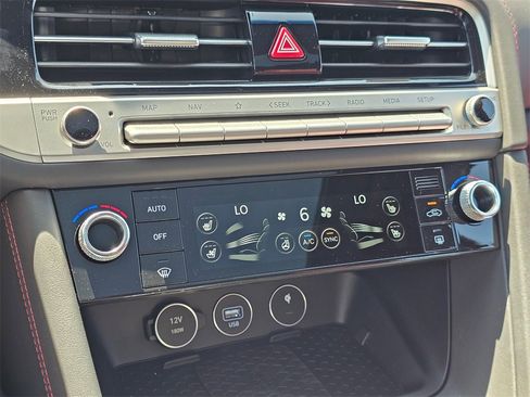 Used 2025 Genesis G70 3.3T Advanced w/ Sport Prestige Package image 29