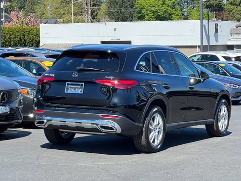 Certified 2025 Mercedes-Benz GLC 300 4MATIC image 4