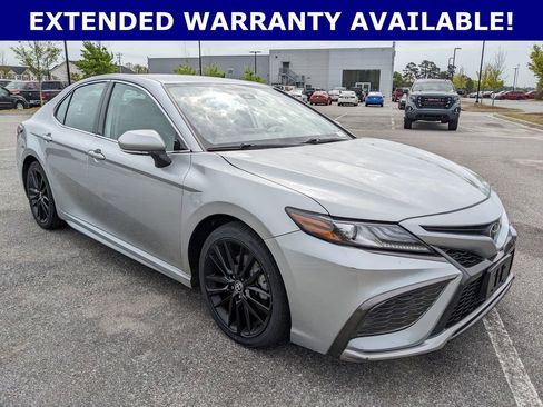 Used 2023 Toyota Camry XSE image 11