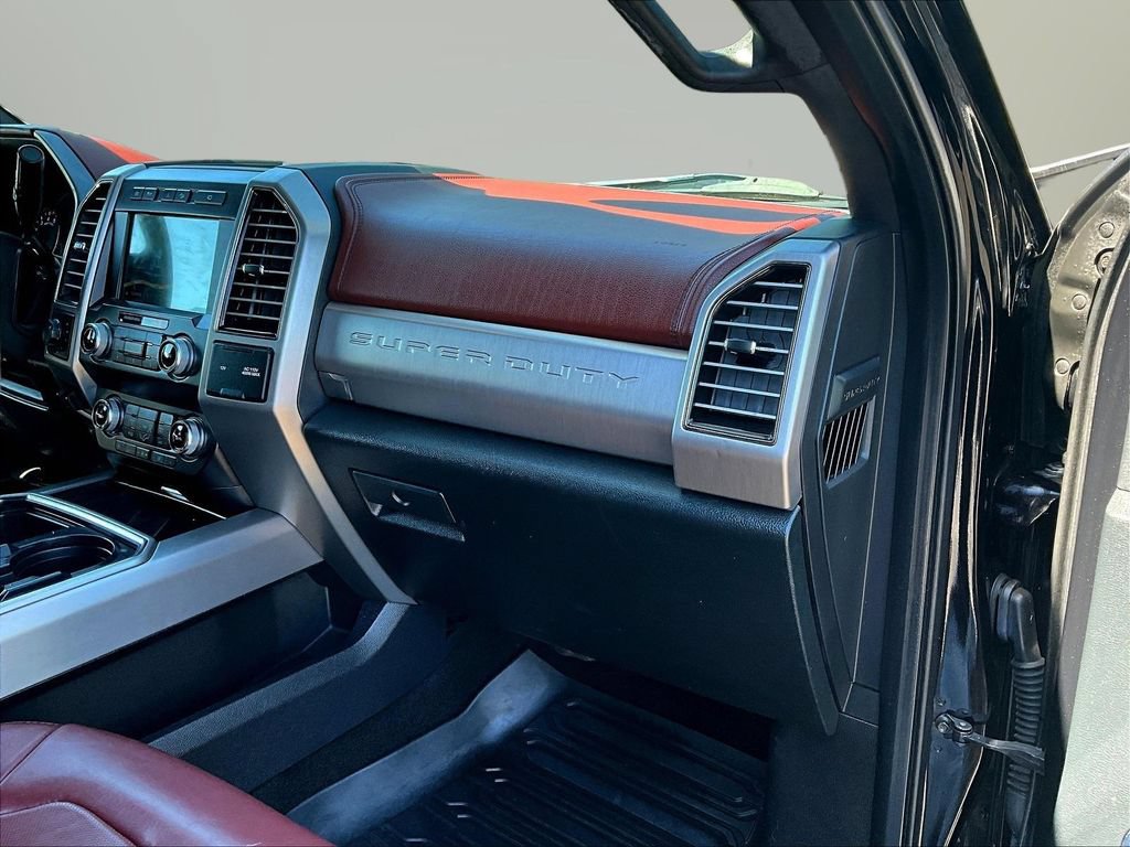 Used 2019 Ford F350 Platinum w/ FX4 Off-Road Package AWD/4WD image 27