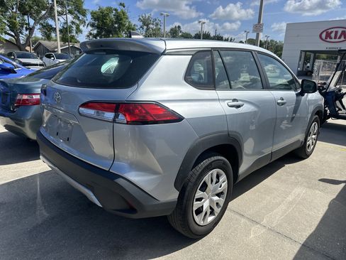 Used 2023 Toyota Corolla Cross L image 4