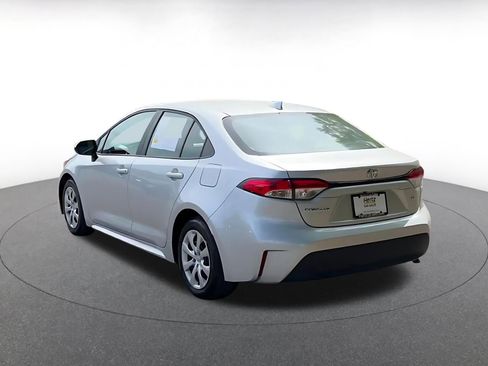 Used 2025 Toyota Corolla LE image 11