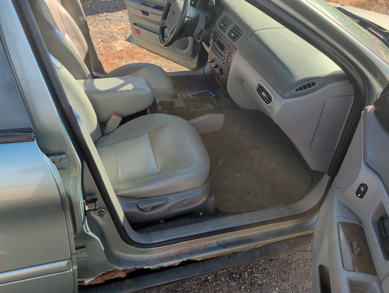 Used 2006 Ford Taurus SEL FWD image 27