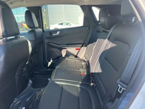 Used 2023 Ford Escape Platinum image 18