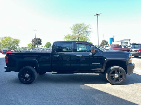 Used 2015 Chevrolet Silverado 3500 LT w/ LT Convenience Package AWD/4WD image 8