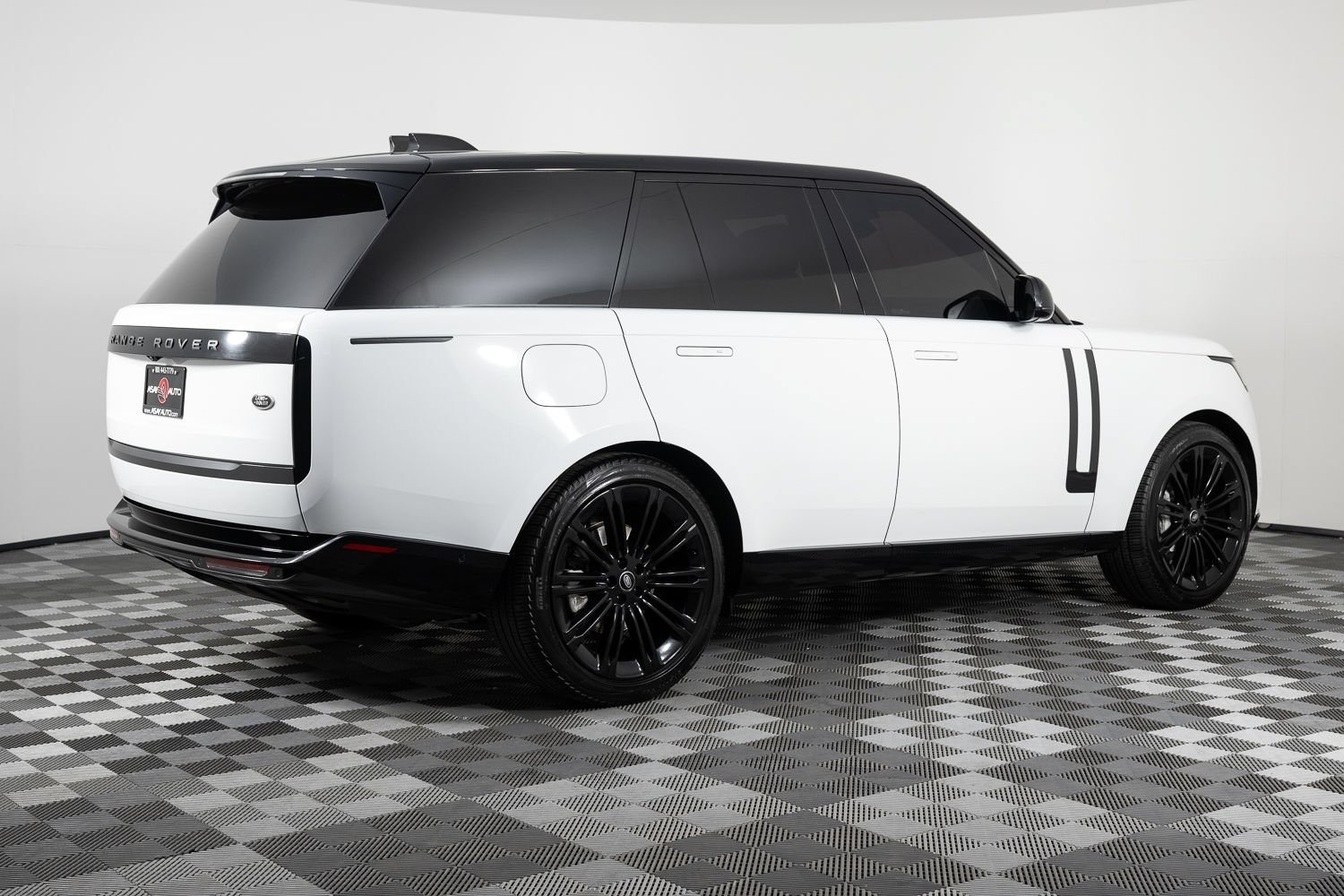 Used 2022 Land Rover Range Rover SE AWD/4WD image 8