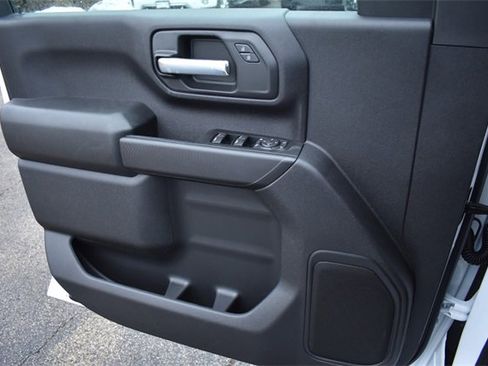 New 2026 Chevrolet Silverado 2500 Custom w/ Custom Value Package image 32