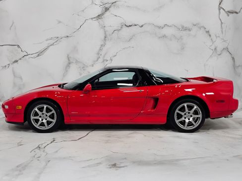 Used 1994 Acura NSX RWD image 15