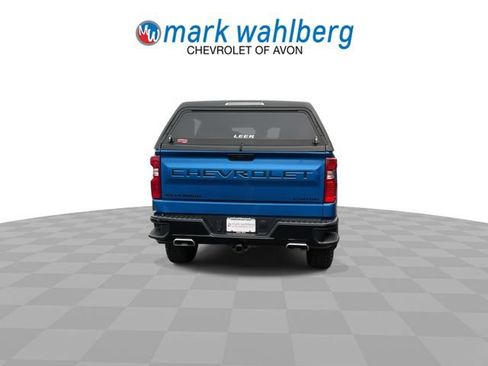 Certified 2022 Chevrolet Silverado 1500 Custom Trail Boss w/ LPO, Dark Essentials Package AWD/4WD image 7
