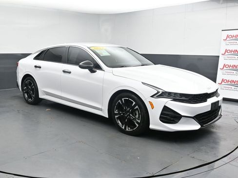 Used 2023 Kia K5 GT-Line image 2
