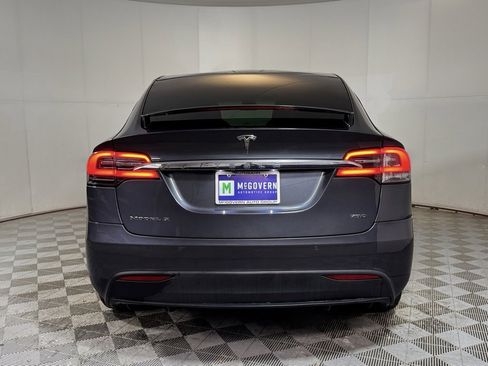 Used 2017 Tesla Model X 75D image 3