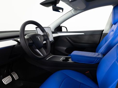 Used 2022 Tesla Model Y Performance AWD/4WD image 13