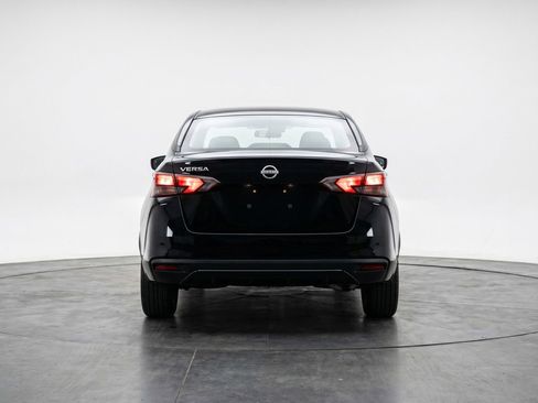 Used 2025 Nissan Versa SV FWD image 7