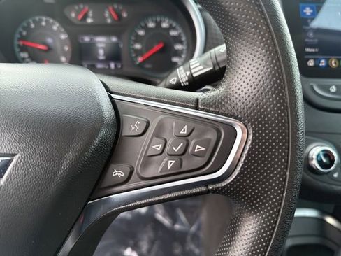 Used 2024 Chevrolet Malibu LT image 19