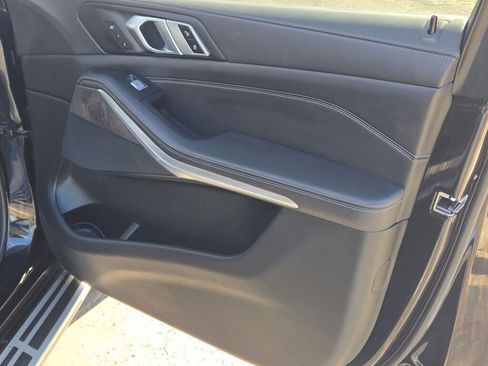 Used 2023 BMW X7 xDrive40i image 15