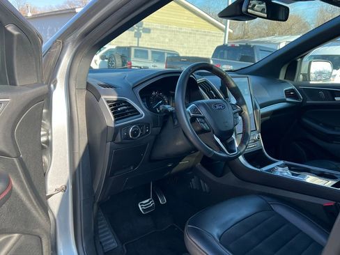 Used 2024 Ford Edge ST-Line image 13