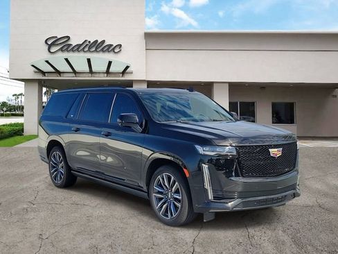 Used 2023 Cadillac Escalade ESV Sport Platinum AWD/4WD image 7